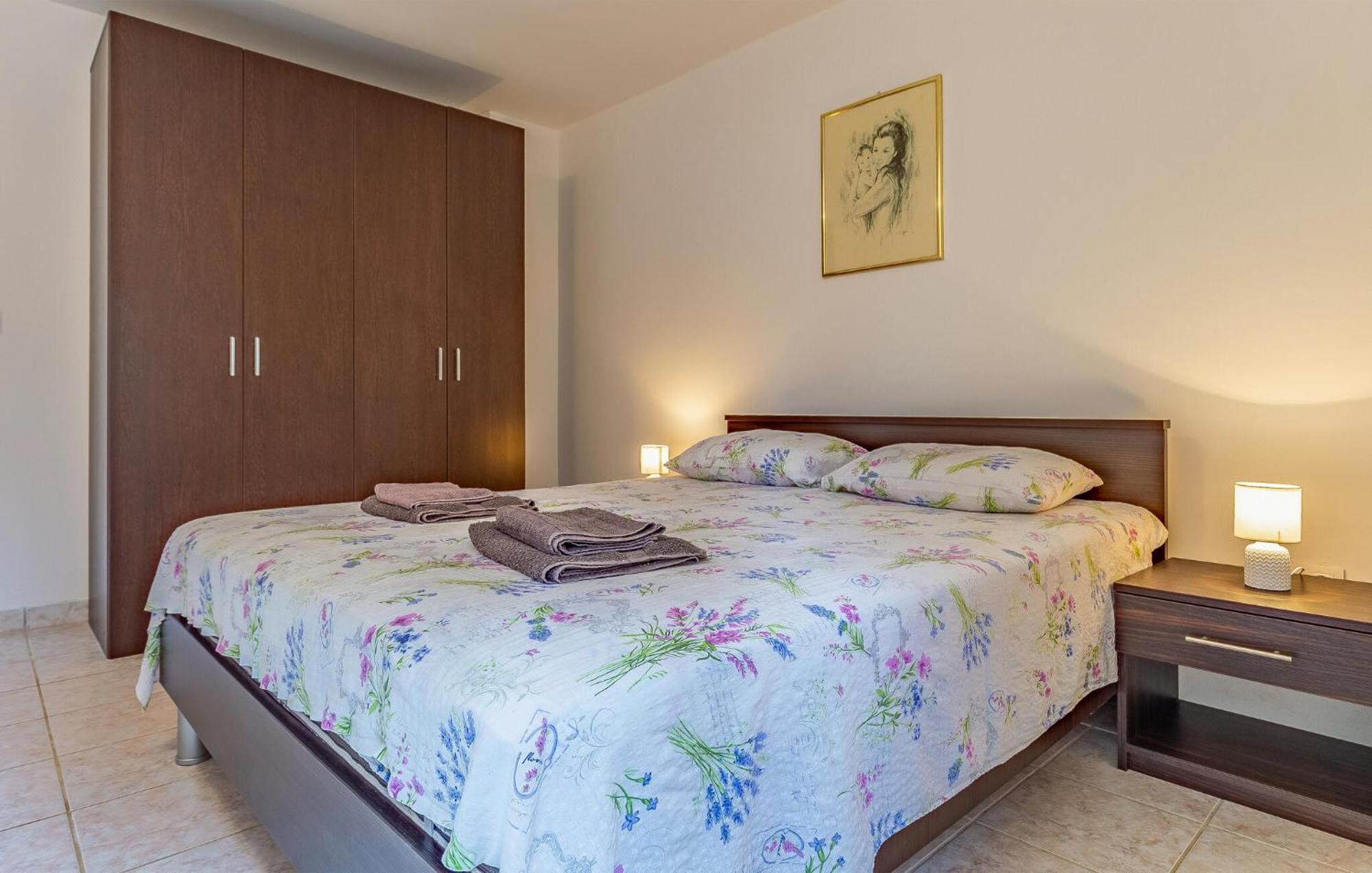 Cozy Apartment In Pula With Kitchen Exterior foto